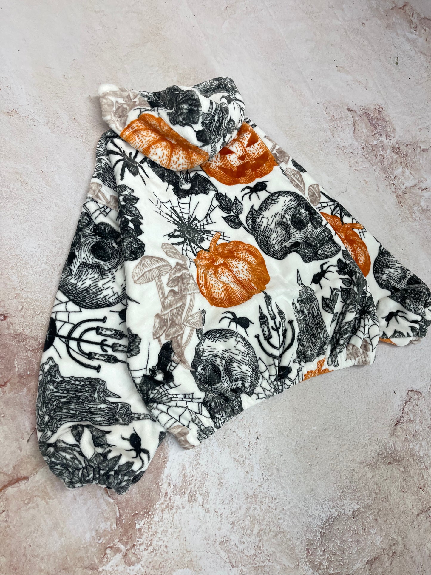 Spooky (up to XL)
