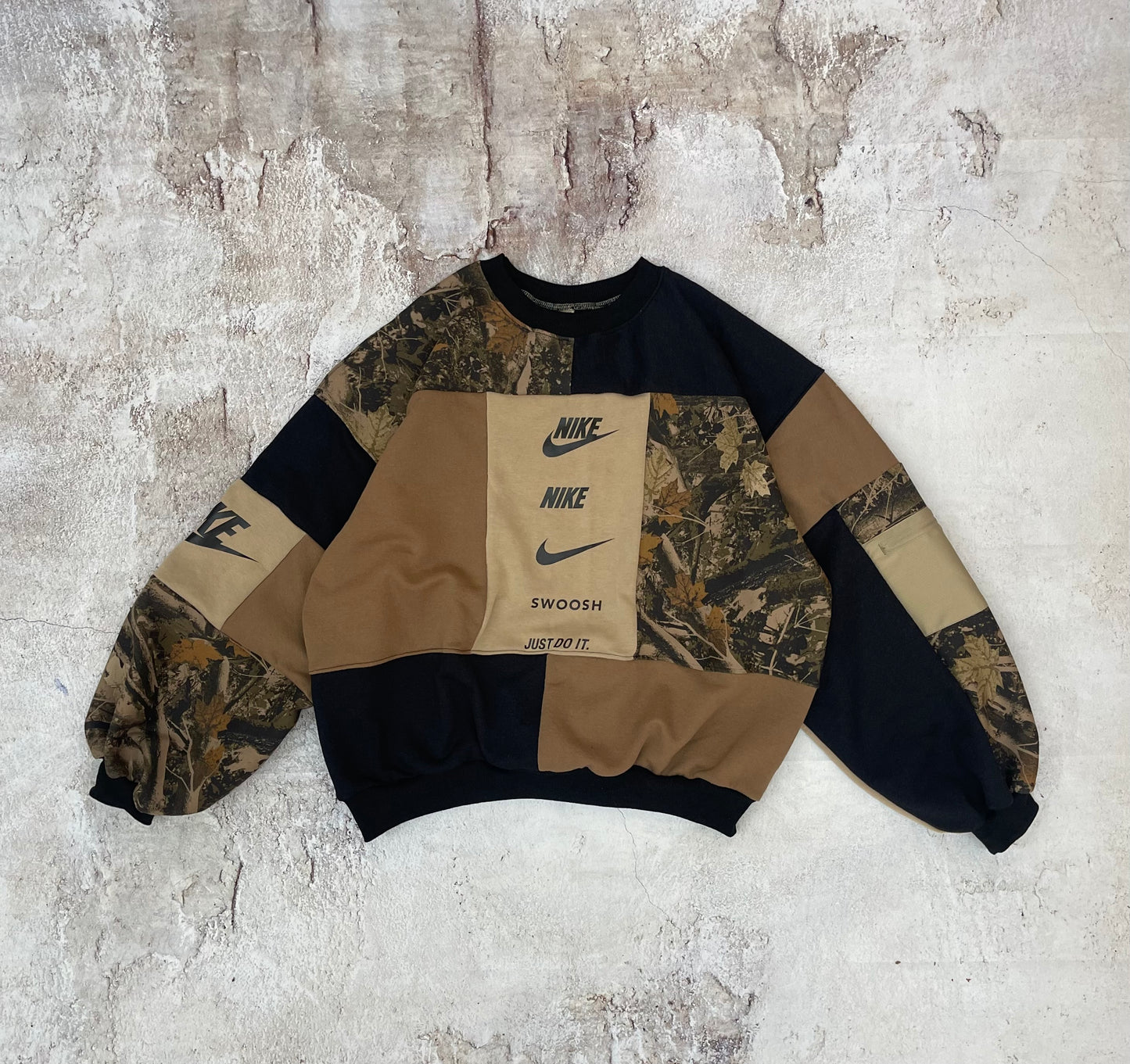 N!KE crewneck (up to XL)