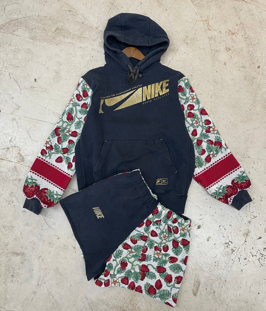 Black Strawberries Set S